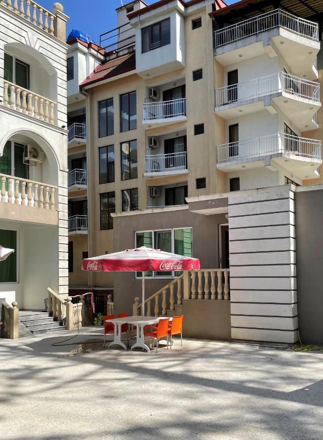 Gala Hotel อูเรคี ภายนอก รูปภาพ